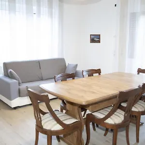  Appartamento House Storile Italia